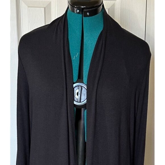 Women's a.n.a. A New Approach Open Black Knit Top Rayon Blend Size XS (NWT) - Picture 3 of 16